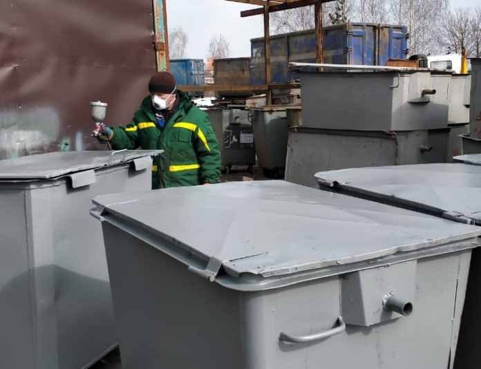 Покрасили 100 баков Покрасили 100 баков