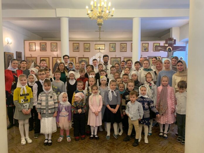 Состоялся Рождественский праздник Воскресной школы в Троицком кафедральном соборе города Подольска Состоялся Рождественский праздник Воскресной школы в Троицком кафедральном соборе города Подольска