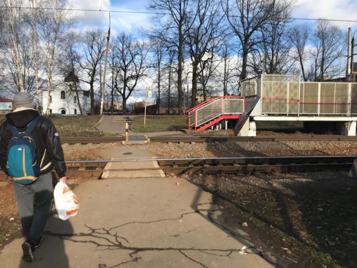 На станции «Львовская» согласованы места для строительства пешеходного перехода