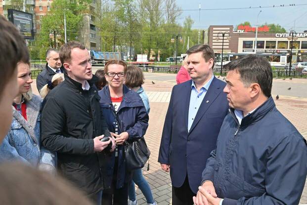 Андрей Воробьев обсудил предстоящую реконструкцию парка им. Виктора Талалихина с подольчанами