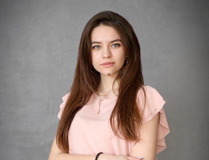 Выпускница подольского Лицея № 23 Мария Галлямова сдала ЕГЭ по русскому языку на 100...