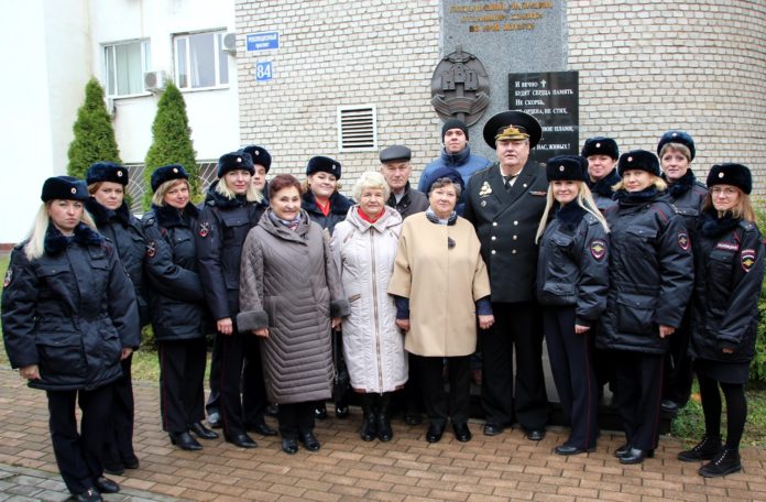 Сотрудники УМВД России по Городскому округу Подольск почтили память погибших коллег