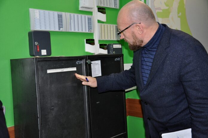 Член Общественного совета подмосковного Главка МВД России Сергей Леонов посетил спецприемники в Подольске Член Общественного совета подмосковного Главка МВД России Сергей Леонов посетил спецприемники в Подольске