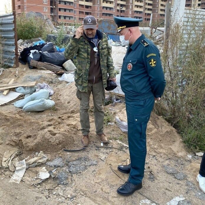 Главгосстройнадзор провел встречу с подольчанами по вопросу навалов мусора на заброшенной строительной площадке Главгосстройнадзор провел встречу с подольчанами по вопросу навалов мусора на заброшенной строительной площадке