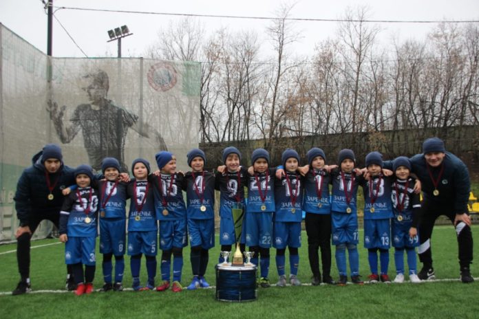 Футболисты ФСК «Заречье»  из Подольска победили в первенстве Москвы