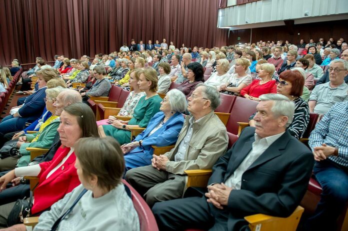 Сотрудников АО ОКБ «ГИДРОПРЕСС» поздравили с профессиональным праздником Сотрудников АО ОКБ «ГИДРОПРЕСС» поздравили с профессиональным праздником