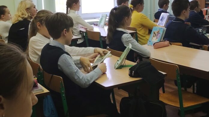 Ученики школы № 4 микрорайона Львовский посетили экологический час “Заповедными тропами” Ученики школы № 4 микрорайона Львовский посетили экологический час “Заповедными тропами”