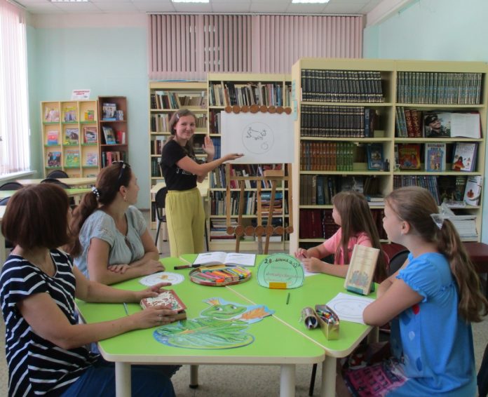 Литературный час, посвященный творчеству Александра Афанасьева прошел в библиотеке № 5 Литературный час, посвященный творчеству Александра Афанасьева прошел в библиотеке № 5