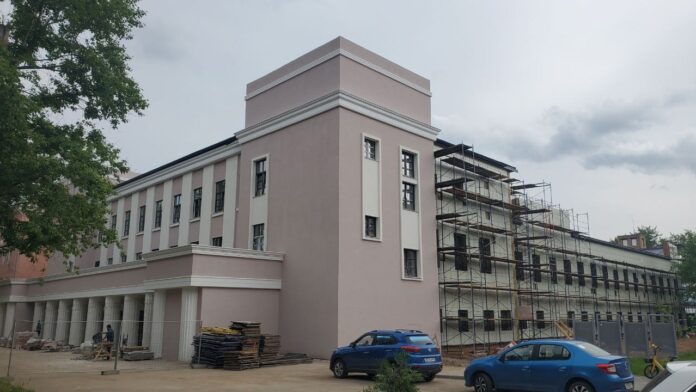 Капремонт ДК имени 1 Мая в Подольске завершается Капремонт ДК имени 1 Мая в Подольске завершается