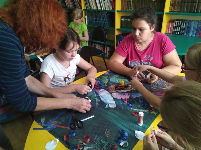 Программа «Главный флаг страны великой» в подольской библиотеке № 4