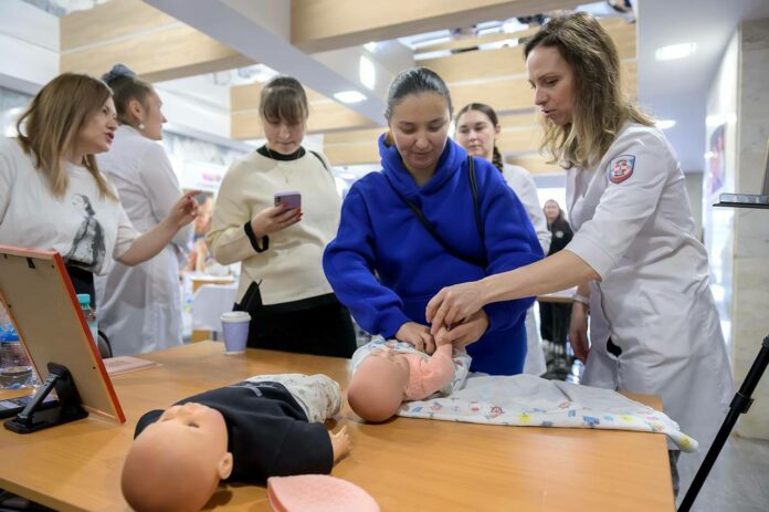 В Подольске впервые широко отметили праздник будущих мам В Подольске впервые широко отметили праздник будущих мам