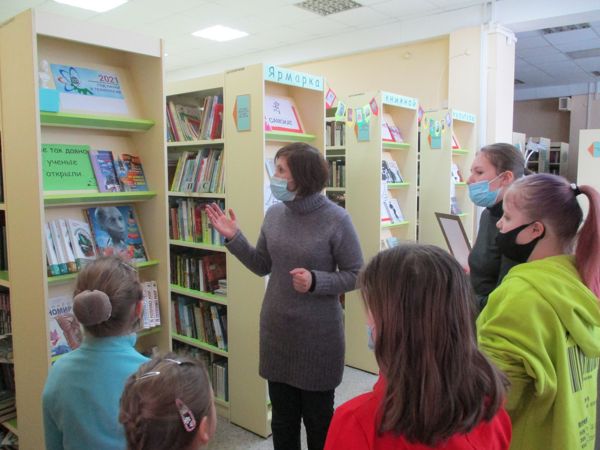 В библиотеке № 5 прошел актуальный разговор о новых научных открытиях