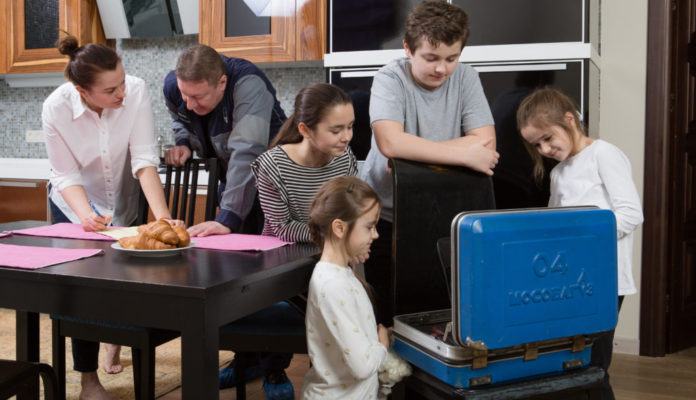 Многодетные семьи горокруга Подольск могут принять участие в акции «Тепло большой семьи»