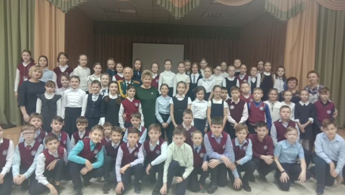 Музыкальный классный час «Песни военных лет» состоялся в подольском Лицее № 23 Музыкальный классный час «Песни военных лет» состоялся в подольском Лицее № 23