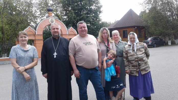 Прихожане Благовещенского храма совершили поездку на святой источник в Талеж