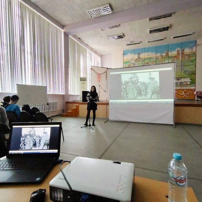 Студентам колледжа им. А.В. Никулина поведали о подвиге Подольских курсантов Студентам колледжа им. А.В. Никулина поведали о подвиге Подольских курсантов