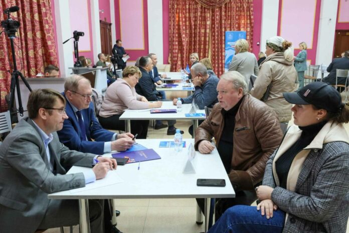 Выездная администрация Подольска отработала в Молодежном продуктивно Выездная администрация Подольска отработала в Молодежном продуктивно