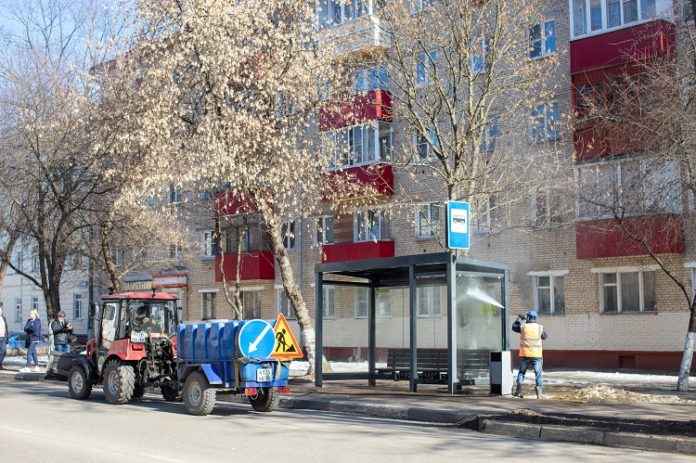 Помывка остановочных павильонов и покраска малых архитектурных форм в рамках месячника по благоустройству стартовала... Помывка остановочных павильонов и покраска малых архитектурных форм в рамках месячника по благоустройству стартовала...