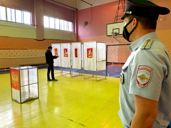 Информация о телефонах доверия и ДЧ в период проведения выборов