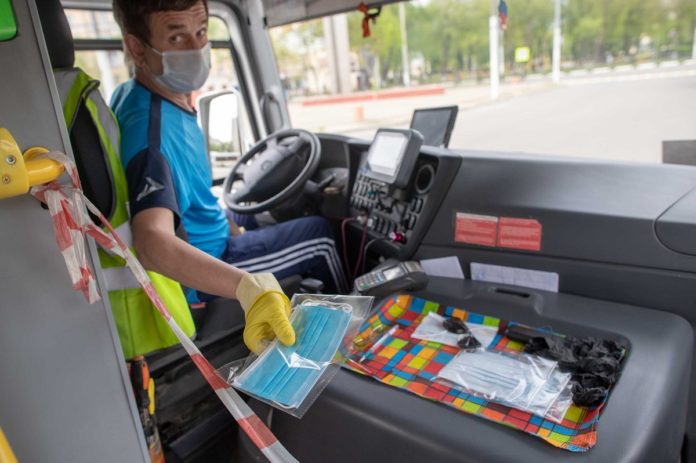 Рейд журналистов показал, как подольчане соблюдают «масочный режим»