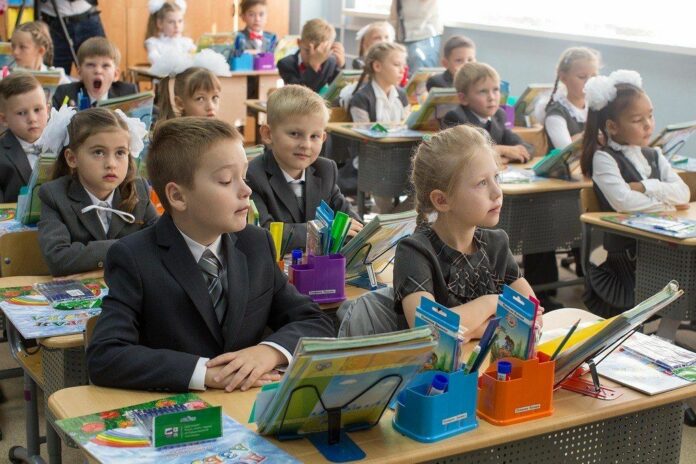 Около 4.5 тысяч детей зачислены в первые классы школ Подольска Около 4.5 тысяч детей зачислены в первые классы школ Подольска