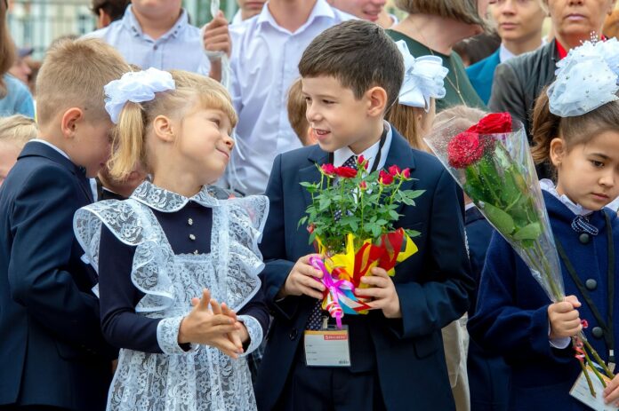 Более 3 тысяч семей из округа получат выплаты к новому учебному году проактивно Более 3 тысяч семей из округа получат выплаты к новому учебному году проактивно