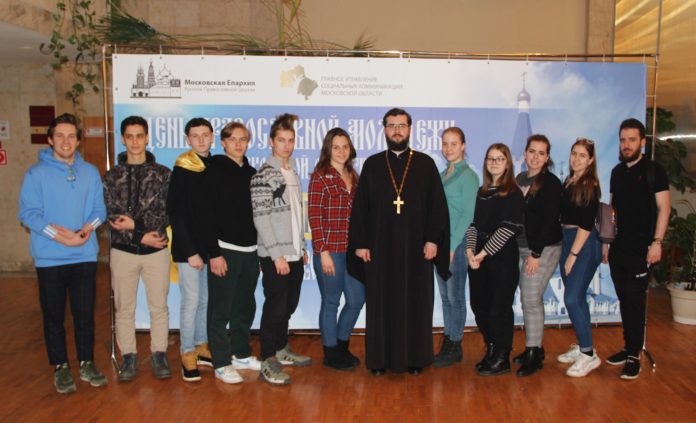 Мероприятия, приуроченные ко Дню православной молодежи, прошли в Подольском благочинии