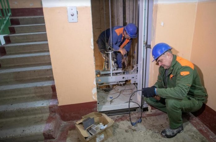 Замена лифтов в Городском округе Подольск реализуется согласно областной программе капитального ремонта Замена лифтов в Городском округе Подольск реализуется согласно областной программе капитального ремонта