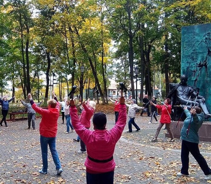 В парке им. Виктора Талалихина с 21 октября по 7 ноября отменяются физкультурные и... В парке им. Виктора Талалихина с 21 октября по 7 ноября отменяются физкультурные и...