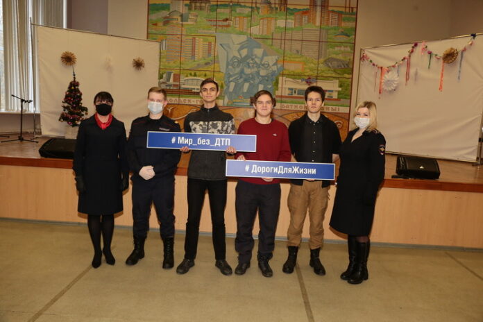 В колледже А.В. Никулина прошла акция “Студенты – за безопасность дорожного движения” В колледже А.В. Никулина прошла акция “Студенты – за безопасность дорожного движения”