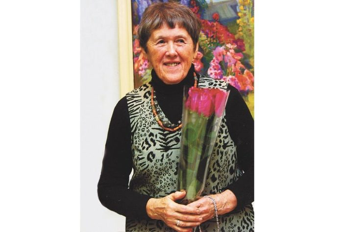 Поцелуй холста и кисти