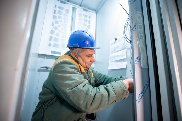 Продолжается замена лифтового оборудования в Городском округе Подольск Продолжается замена лифтового оборудования в Городском округе Подольск