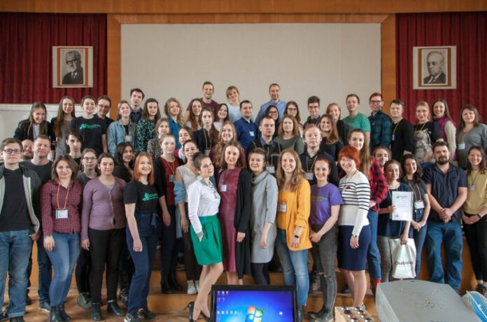 Молодые ученые ФНЦ ВИЖ имени Л.К. Эрнста приняли участие в конференции “Биология – наука...