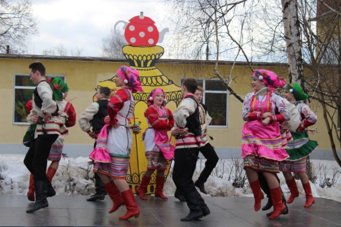 Масленица в микрорайоне Львовский — праздник на радость