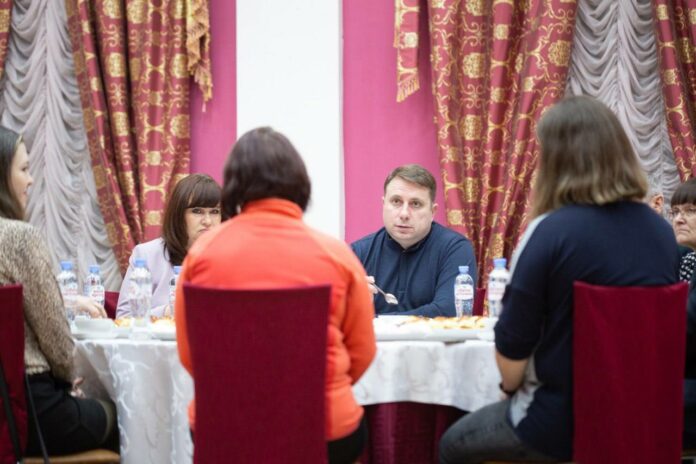 С семьями мобилизованных встретился глава Подольска С семьями мобилизованных встретился глава Подольска