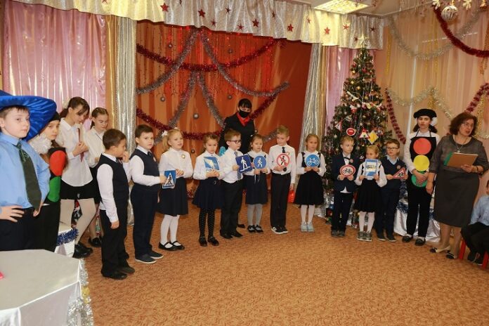 Мероприятие в рамках акции «Зимние каникулы» прошло в Доме детского творчества «Контакт» Мероприятие в рамках акции «Зимние каникулы» прошло в Доме детского творчества «Контакт»