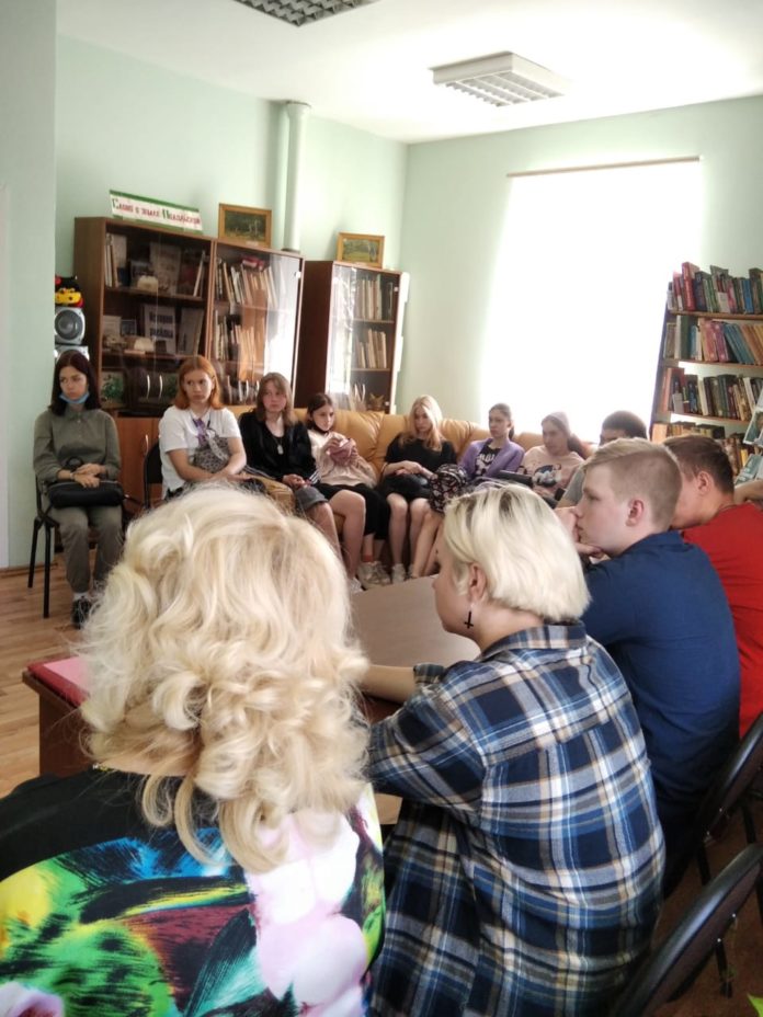 В библиотеке №17 прошел час памяти «Мы помним! Мы гордимся!»