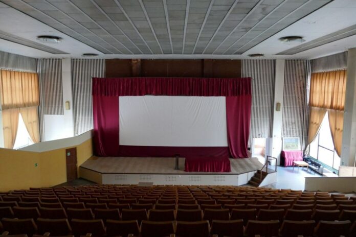 В Подольской областной КБ отремонтируют реанимацию и актовый зал В Подольской областной КБ отремонтируют реанимацию и актовый зал