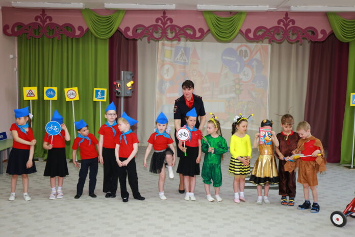 В одном из дошкольных учреждений Подольска открылась «Школа пешеходных наук» В одном из дошкольных учреждений Подольска открылась «Школа пешеходных наук»