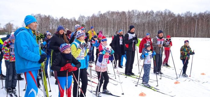 В микрорайоне Львовский 13 февраля состоялась эстафета «Семейная лыжня» В микрорайоне Львовский 13 февраля состоялась эстафета «Семейная лыжня»