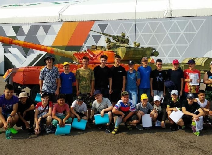 Юнармейцы Большого Подольска примут участие в «Лагере настоящих героев» Юнармейцы Большого Подольска примут участие в «Лагере настоящих героев»