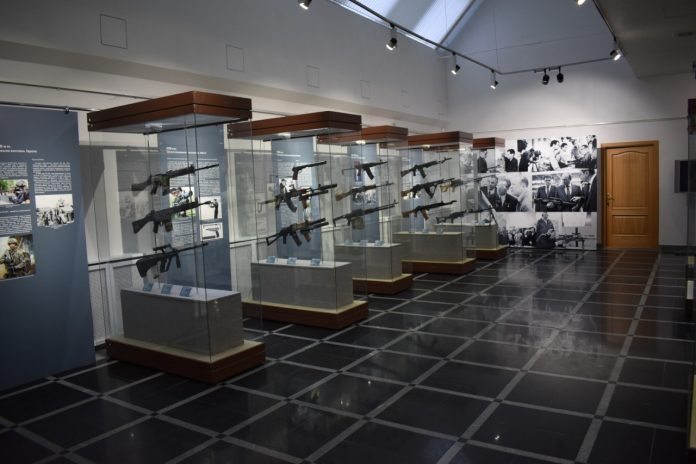 Подольский ЦНИИТОЧМАШ представил новые виды оружия на выставке в Ижевске Подольский ЦНИИТОЧМАШ представил новые виды оружия на выставке в Ижевске