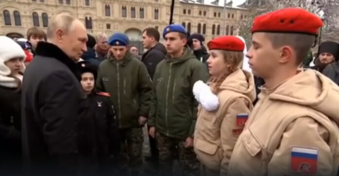 Юнармейцы из Подольска пообщались с президентом Владимиром Путиным Юнармейцы из Подольска пообщались с президентом Владимиром Путиным