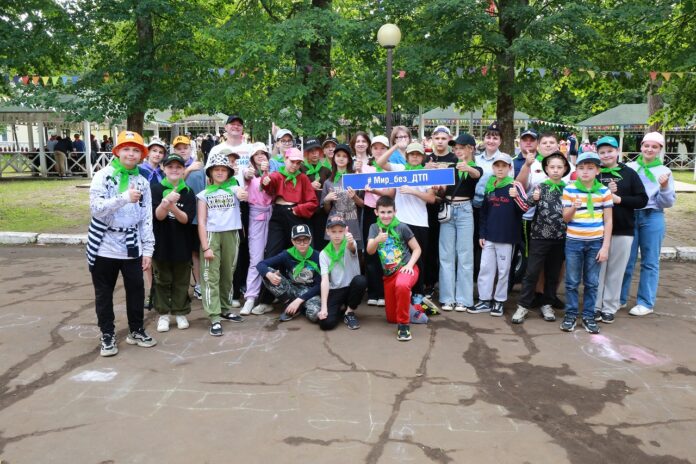 Госавтоинспекторы Подольского г.о. провели акцию «Мир без ДТП» в детском оздоровительном лагере Госавтоинспекторы Подольского г.о. провели акцию «Мир без ДТП» в детском оздоровительном лагере