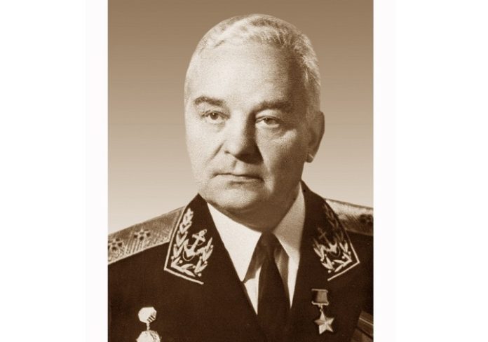 Краснознаменный вице-адмирал Краснознаменный вице-адмирал