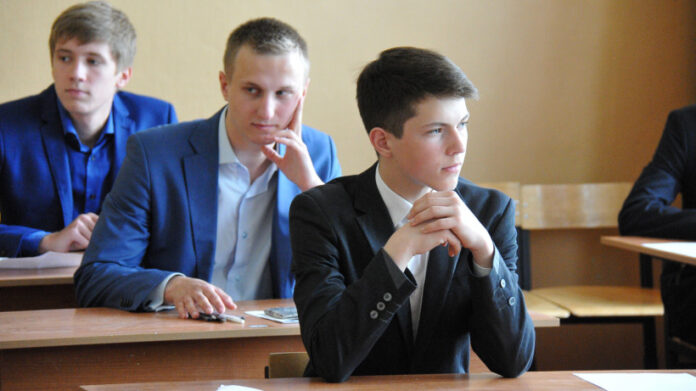 К сведению подольчан: выпускники Подмосковья написали ЕГЭ по русскому языку