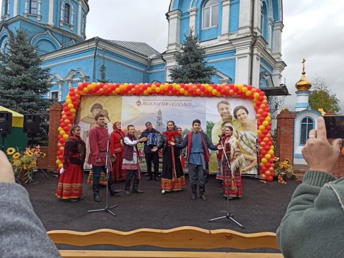 Фестиваль «Православная семья» состоялся в подольском селе Покров Фестиваль «Православная семья» состоялся в подольском селе Покров