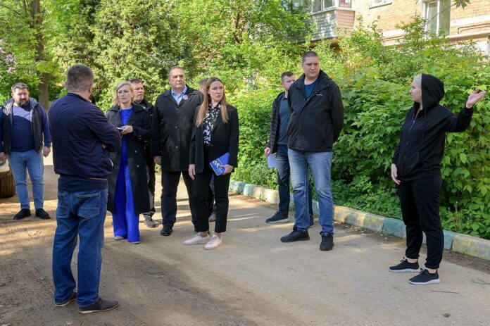 Мониторинг содержания территории и МКД провели в Межшоссейном микрорайоне Подольска Мониторинг содержания территории и МКД провели в Межшоссейном микрорайоне Подольска