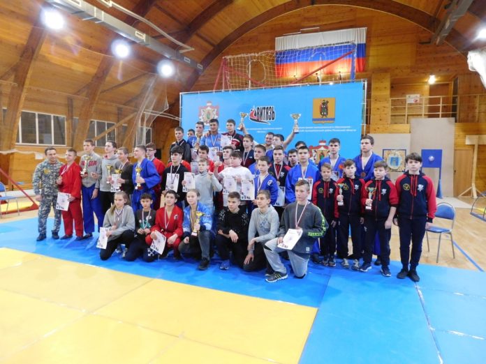 На первенстве ЦФО по спортивной борьбе в Рязани подольские борцы завоевали 15 медалей