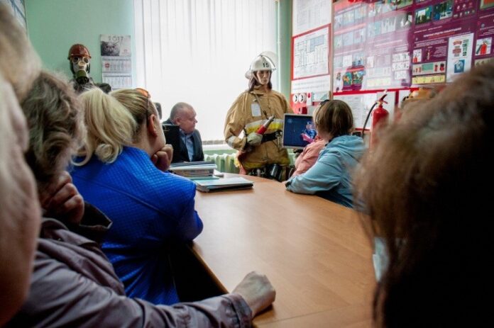 Сотрудники ЦНИИТОЧМАШ пройдут обучение в области гражданской обороны и защиты от чрезвычайных ситуаций в... Сотрудники ЦНИИТОЧМАШ пройдут обучение в области гражданской обороны и защиты от чрезвычайных ситуаций в...